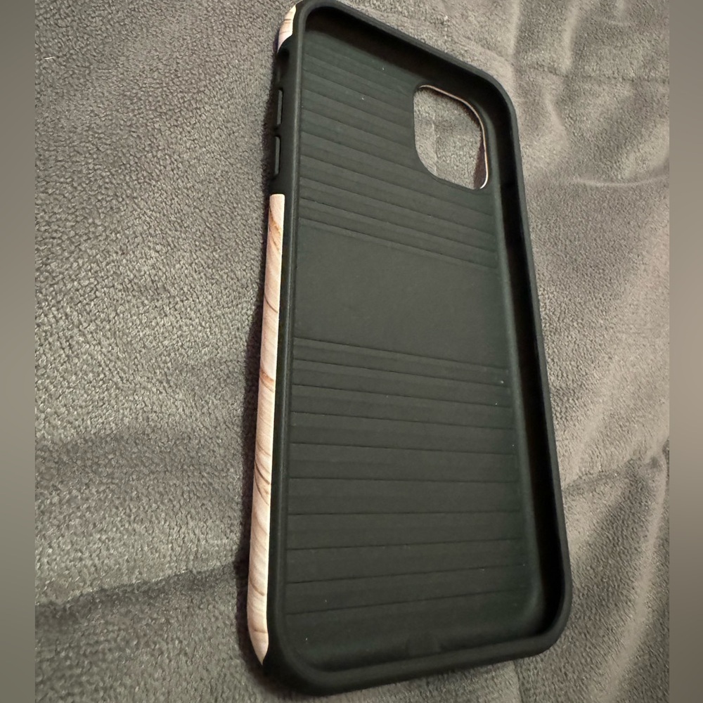 iPhone 11 Burga phone case - Picture 2 of 5